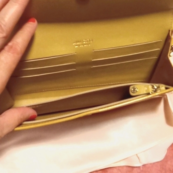 Jimmy Choo Patent Clutch Bag - Picture 14 of 16